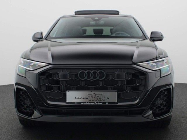 Gebraucht Audi Q8 Ambiente 394 PS (289 kW) 2024 Daytona grau perleffekt SUV