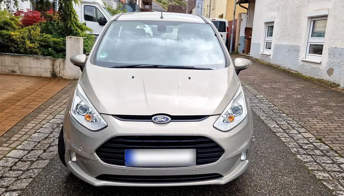 Gebraucht Ford B-MAX Titanium 125 PS (91 kW) 2016 Grau Van / Kleinbus