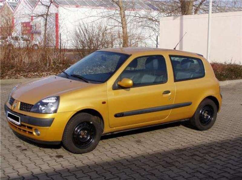 Gold Gebraucht 2004 Renault Clio II Dynamique Kleinwagen | 2.800 € (Etwas zu teuer) - Bild 1/4