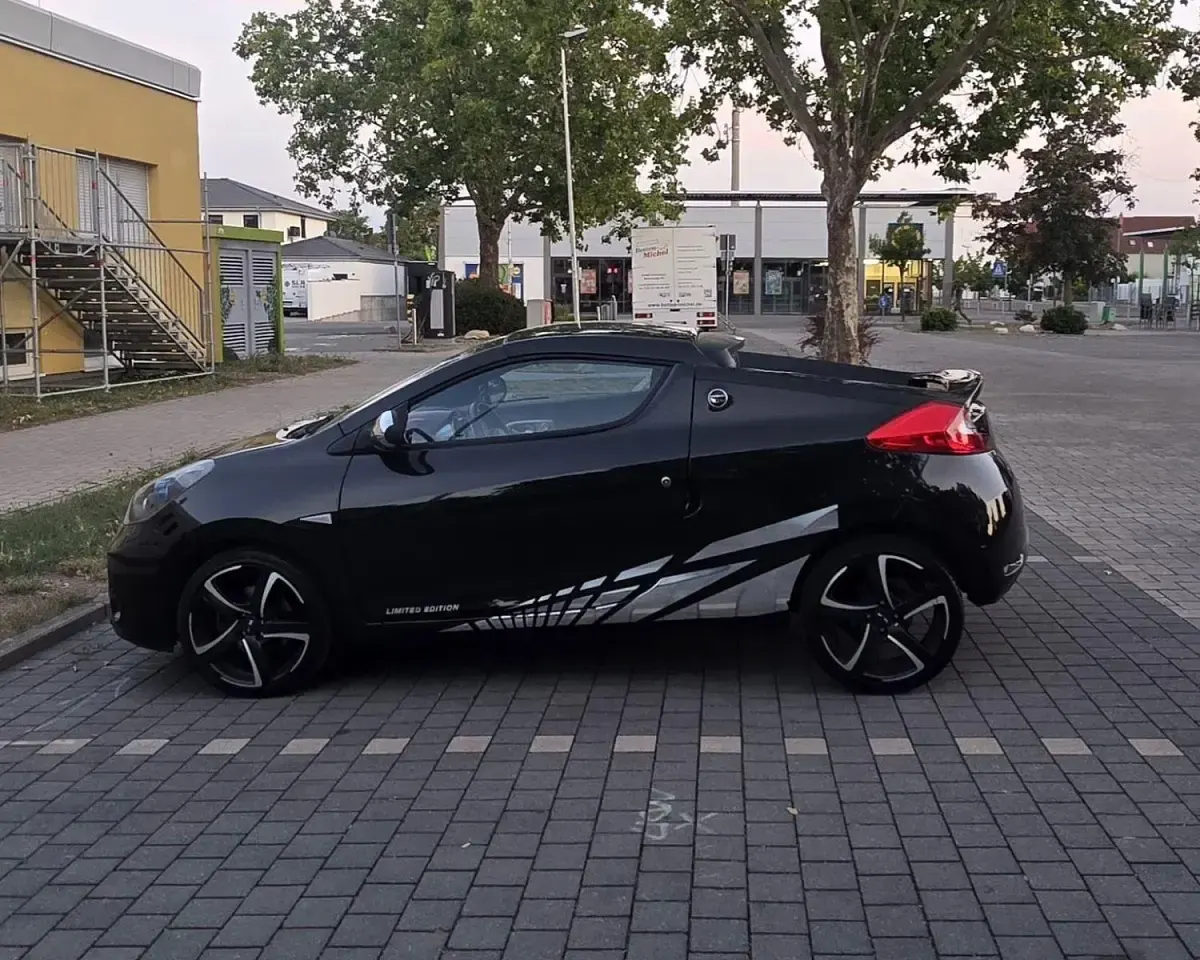 Gebraucht Renault Wind Night&Day 102 PS (75 kW) 2010 Schwarz Cabrio