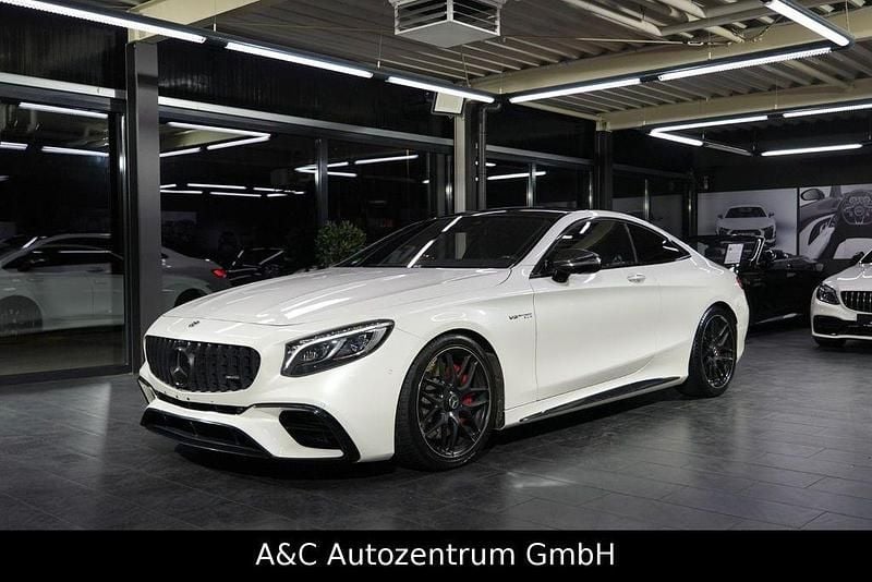 Weiß Gebraucht 2018 Mercedes S63 AMG AMG Coupé | 94.890 € (Teuer) - Bild 1/4