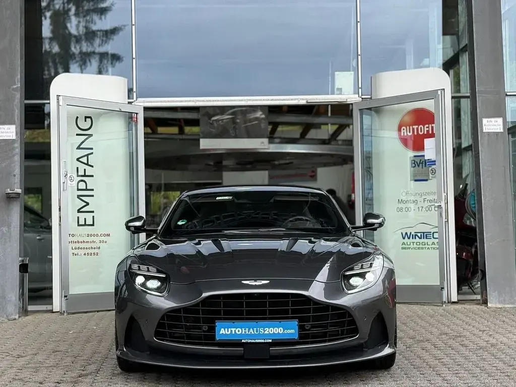 Gebraucht Aston Martin DB12 680 PS (500 kW) 2024 Grau Coupé