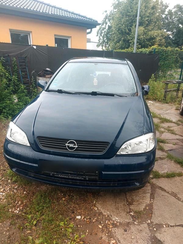 Blau Gebraucht 2000 Opel Astra Kleinwagen | 850 € (Guter Preis) - Bild 1/4