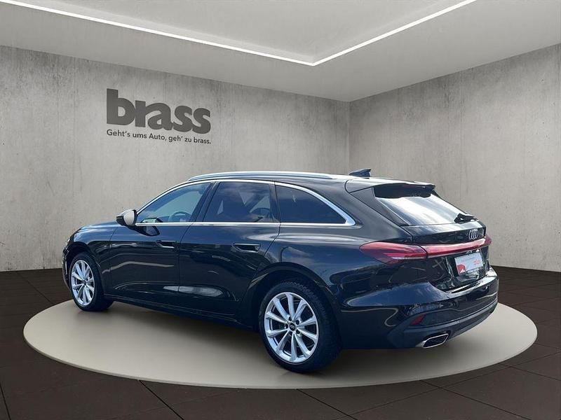 Gebraucht Audi A5 Basis 204 PS (150 kW) 2025 Mythosschwarz metallic Kombi