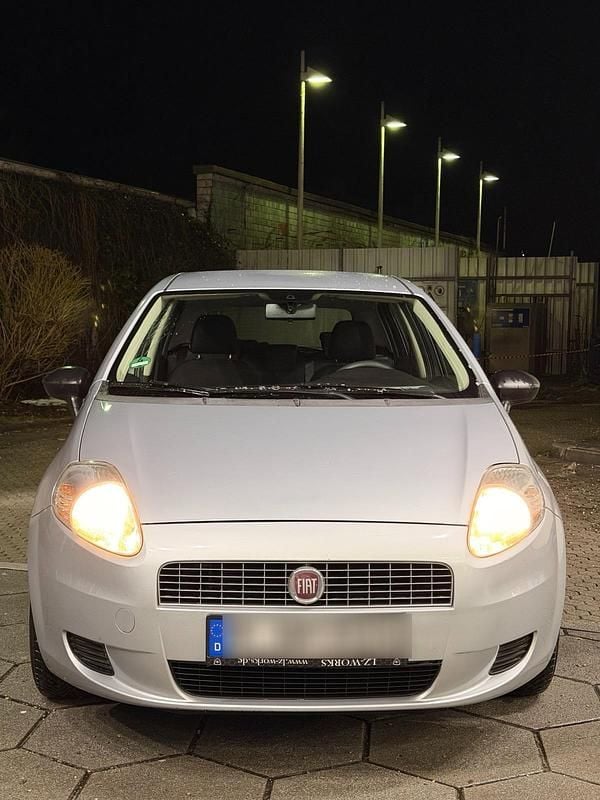 Gebraucht Fiat Punto 77 PS (56 kW) 2008 Silber Kleinwagen