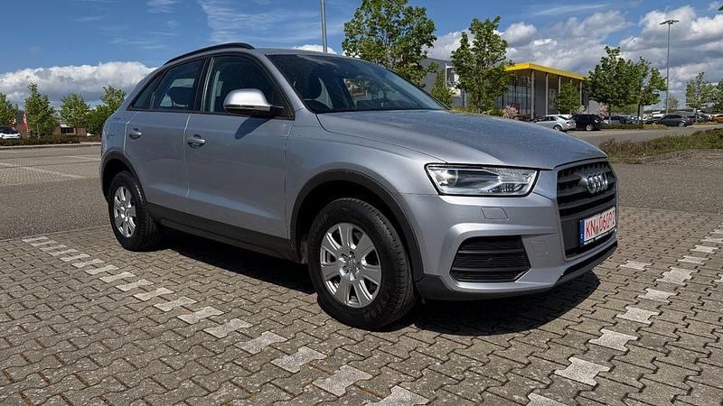 Gebraucht Audi Q3 Basis 125 PS (91 kW) 2017 Silber SUV