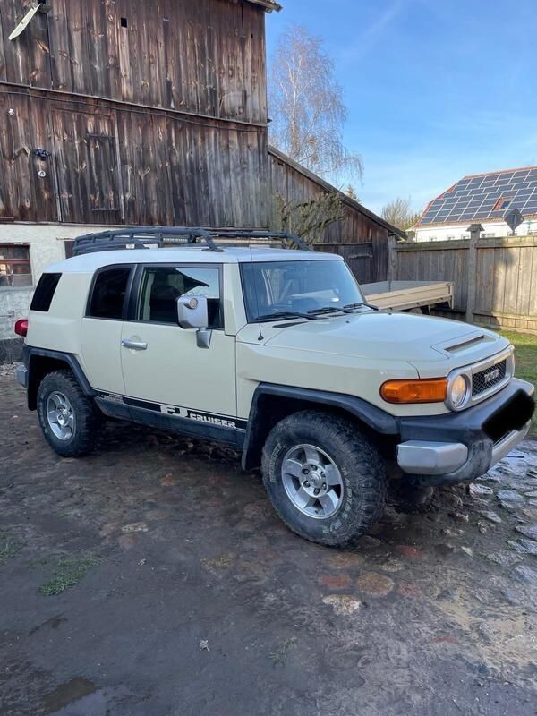 Beige Gebraucht 2008 Toyota FJ Cruiser SUV | 15.000 € - Bild 1/4