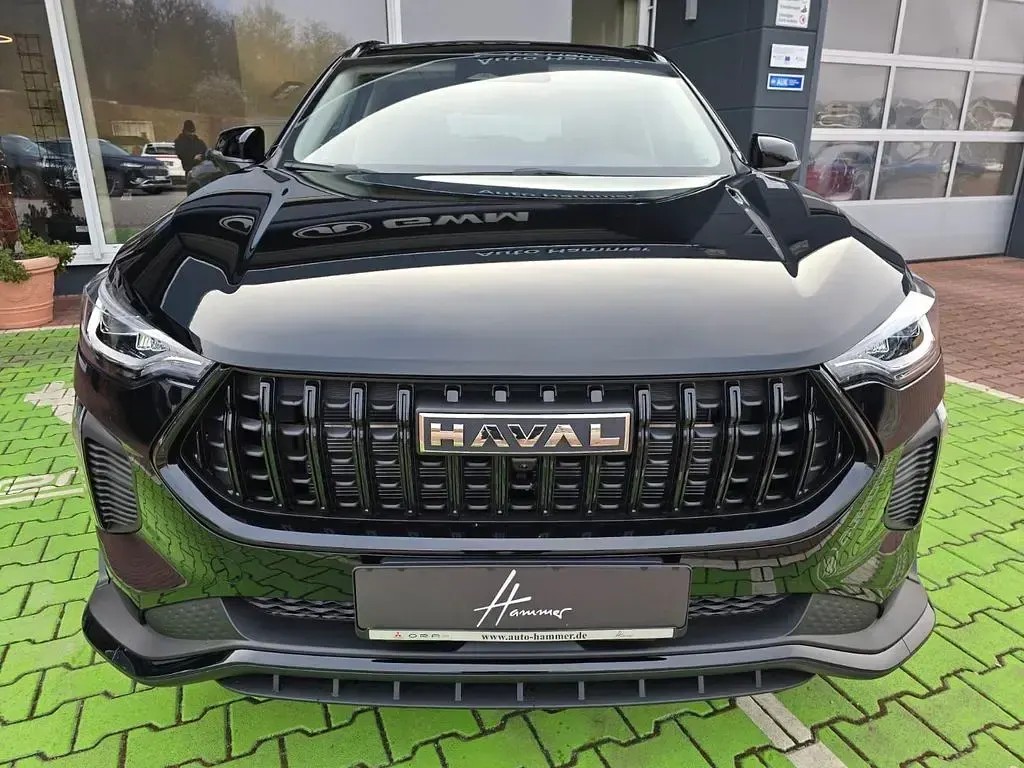 Neu Haval Jolion Lux 177 PS (130 kW) 2026 Schwarz SUV