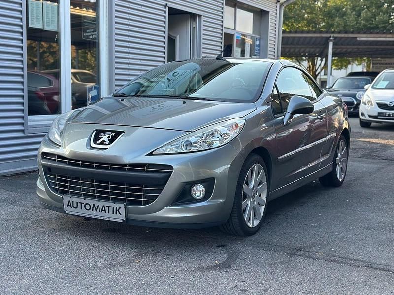 Grau Gebraucht 2011 Peugeot 207 CC Platinum Cabrio | 7.790 € (Fairer Preis) - Bild 1/4
