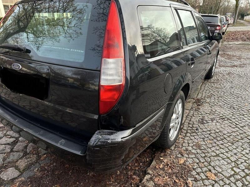 Gebraucht Ford Mondeo Ghia 145 PS (106 kW) 2002 Schwarz Kombi