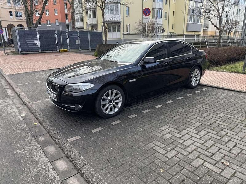 Gebraucht BMW 520 Sport Line 184 PS (135 kW) 2012 Limousine