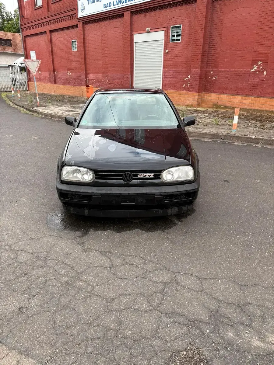 Gebraucht VW Golf III GTI 116 PS (85 kW) 1995 Schwarz Kleinwagen