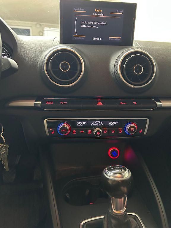 Gebraucht Audi A3 Attraction 150 PS (110 kW) 2014 Schwarz Limousine