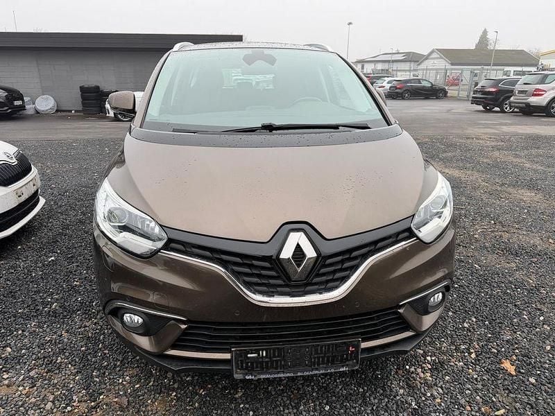 Braun Gebraucht 2018 Renault Grand Scénic IV Intens Van / Kleinbus | 6.000 € (Superpreis) - Bild 1/4