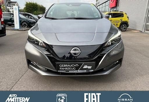 Gebraucht Nissan Leaf N-Connecta 110 kW (150 PS) 2023 Grau Kleinwagen