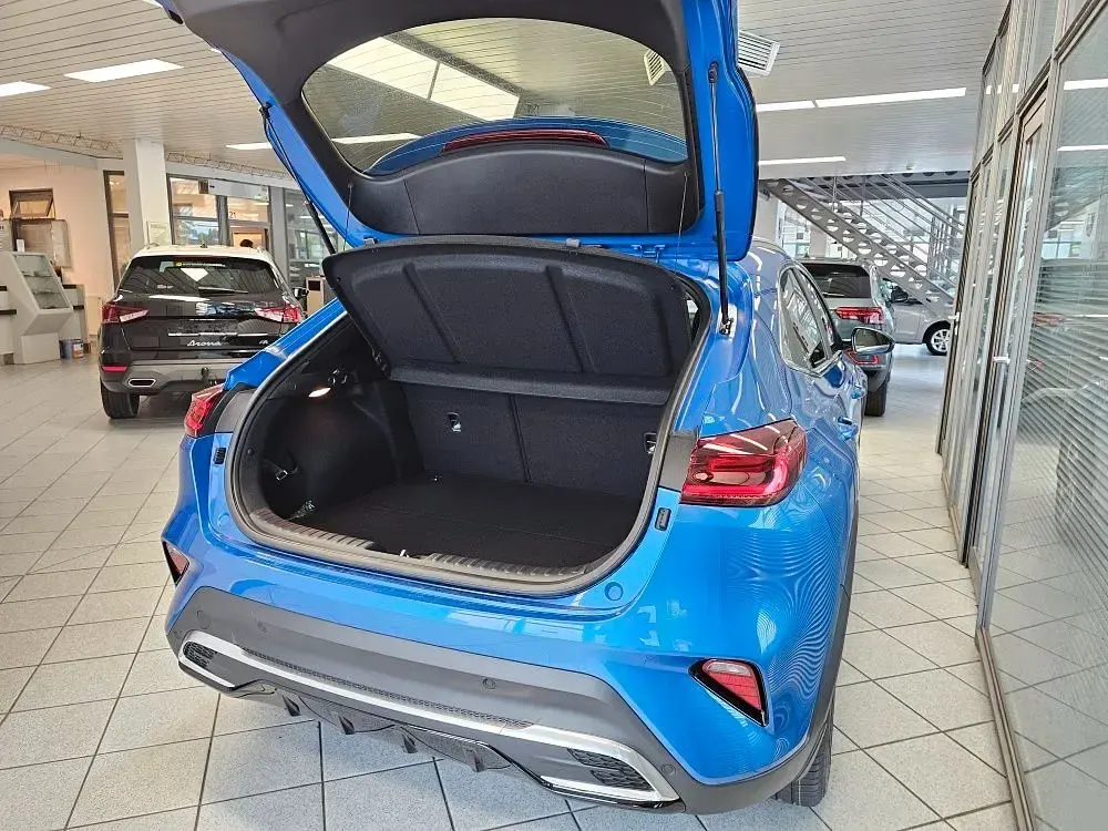Neu Kia XCeed 140 PS (102 kW) 2025 Grün SUV