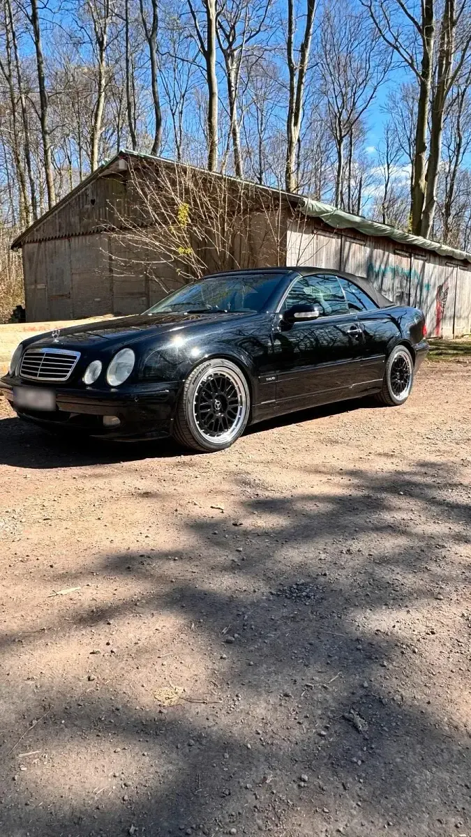 Gebraucht Mercedes CLK230 Elegance 197 PS (144 kW) 1999 Schwarz Cabrio