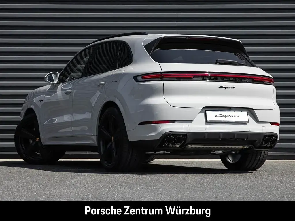 Neu Porsche Cayenne E-Hybrid Black Edition 470 PS (345 kW) 2026 Weiß SUV