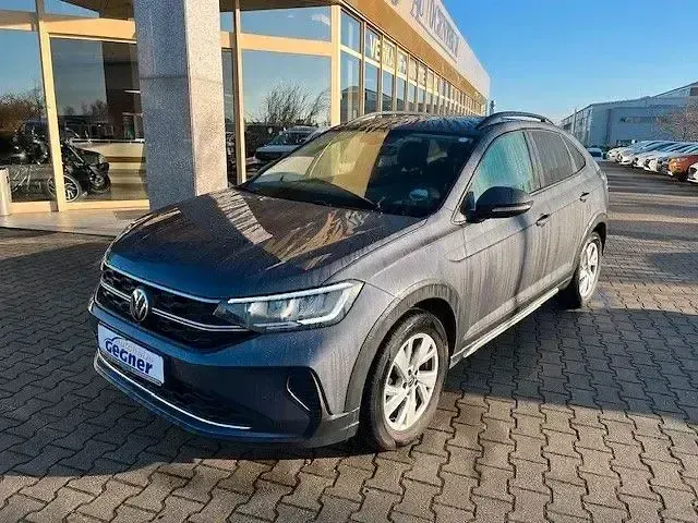 Używany VW Taigo Pro 110 KM (80 kW) 2023 Szary SUV