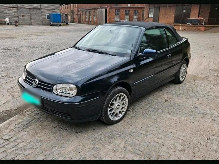 Blau Gebraucht 2001 VW Golf Cabriolet Cabrio | 2.200 € (Fairer Preis) - Bild 1/4