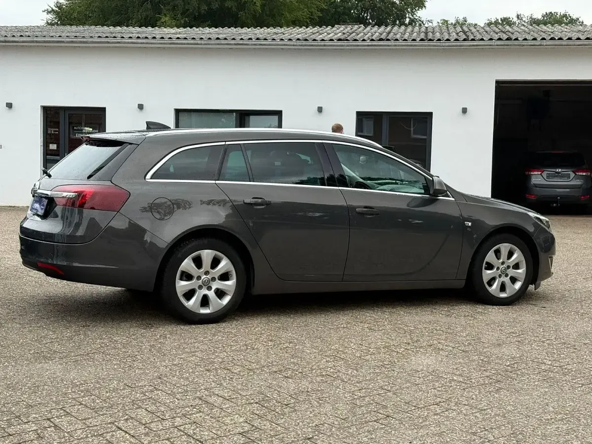 Gebraucht Opel Insignia Innovation 136 PS (100 kW) 2016 Grau Kombi