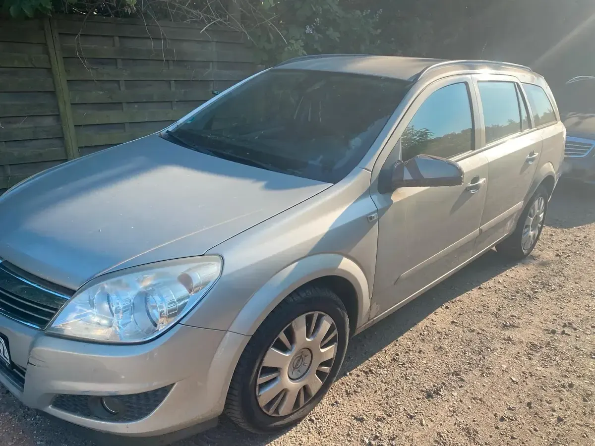 Gebraucht Opel Astra 120 PS (88 kW) 2007 Silber Kombi