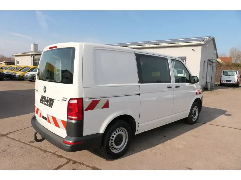 Gebraucht VW T5 140 PS (102 kW) 2015 Weiss Van