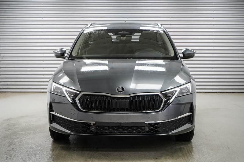 Ny Skoda Octavia Selection 2026 Grå Stationcar