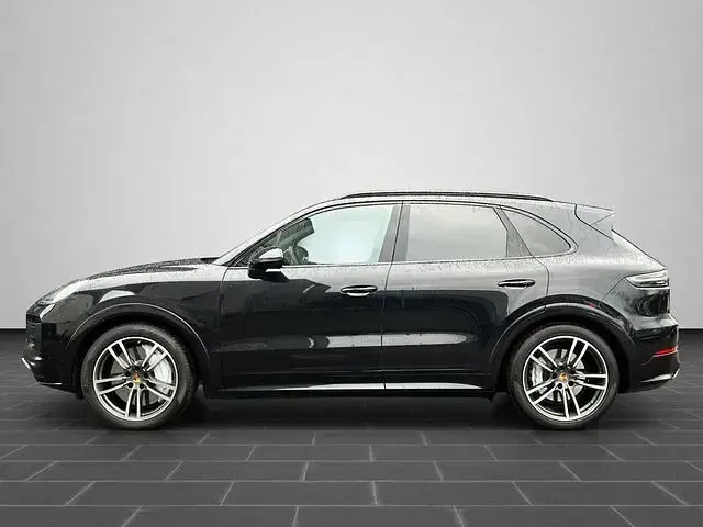 Gebraucht Porsche Cayenne Turbo 549 PS (403 kW) 2019 Schwarz SUV