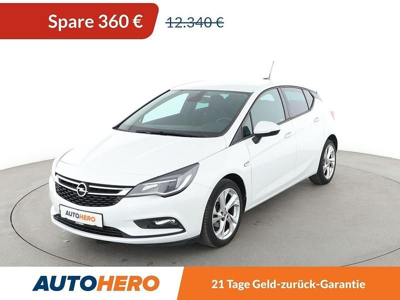 Weiß Gebraucht 2017 Opel Astra Limousine | 11.980 € (Etwas zu teuer) - Bild 1/3