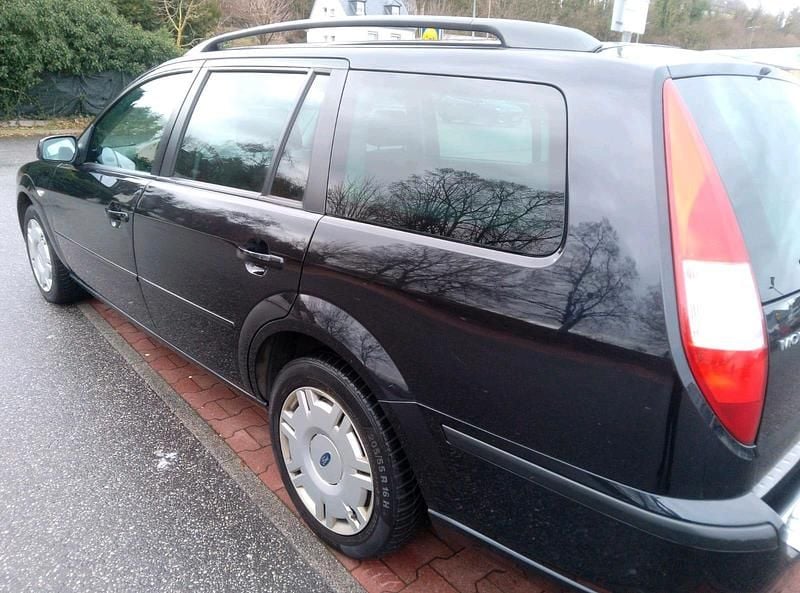 Gebraucht Ford Mondeo 126 PS (92 kW) 2006 Schwarz Kombi