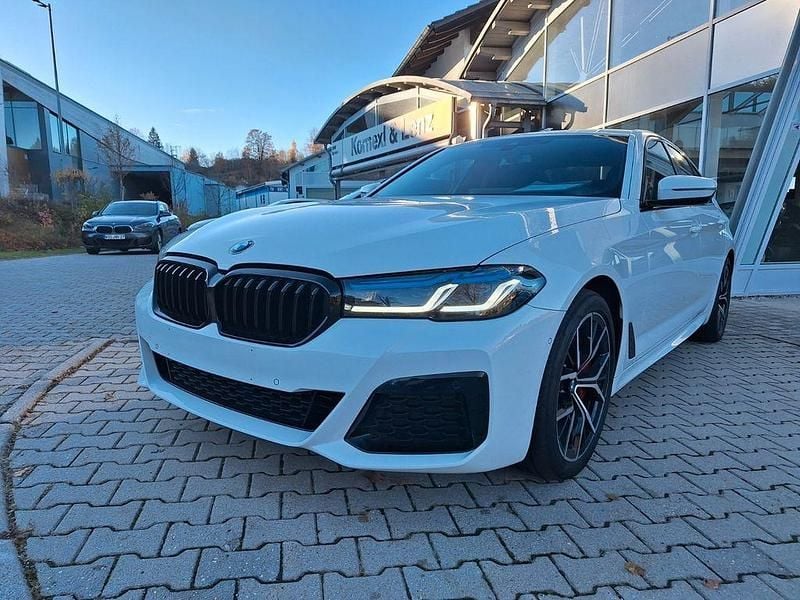 Gebraucht BMW 540 M Sport 340 PS (250 kW) 2022 Weiß Limousine