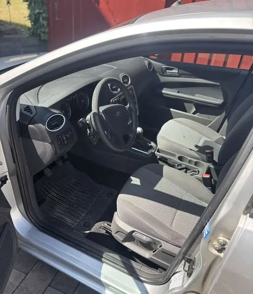 Gebraucht Ford Focus 101 PS (74 kW) 2006 Limousine