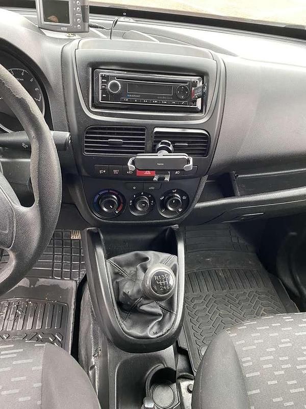 Gebraucht Opel Combo 105 PS (77 kW) 2012 Van