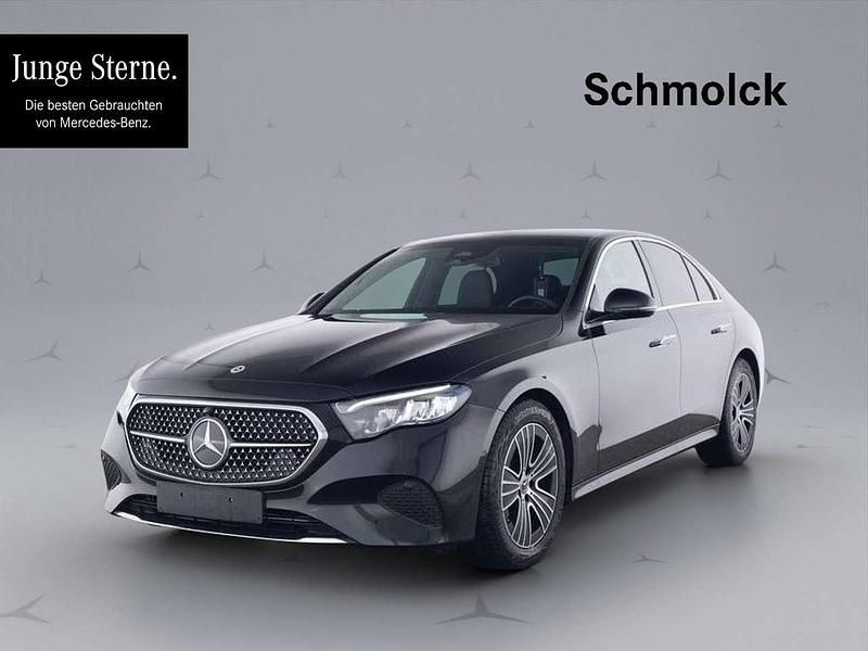 Schwarz Gebraucht 2023 Mercedes E200 Avantgarde Limousine | 45.900 € (Etwas zu teuer) - Bild 1/4