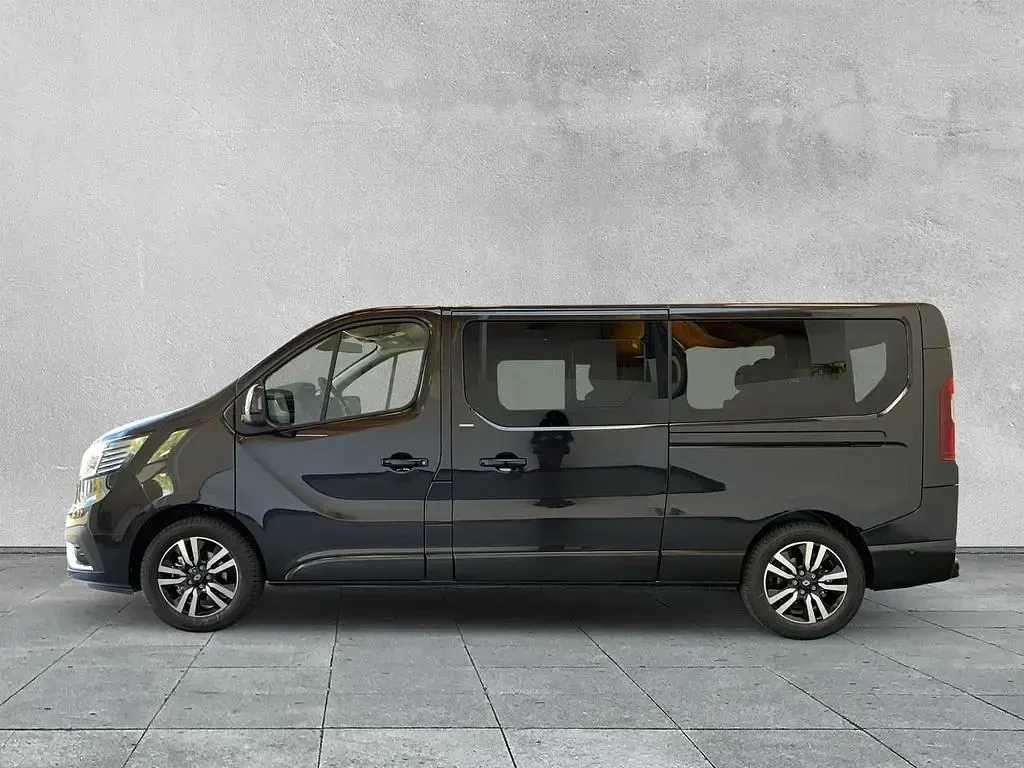 Nouvelle Renault Trafic 169 ch (124 kW) 2025 Noir Monospace