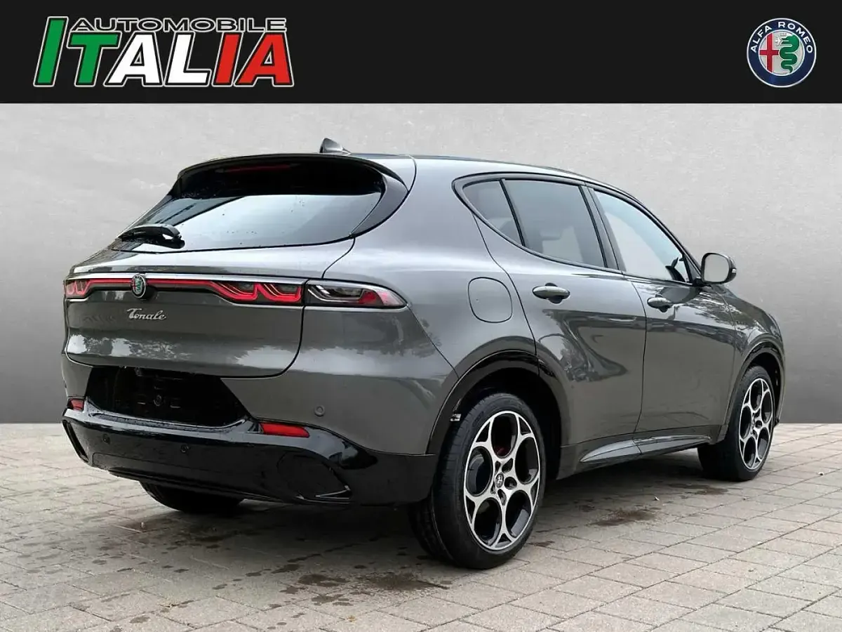 Gebraucht Alfa Romeo Tonale Veloce 160 PS (117 kW) 2025 Grau (grigio vesuvio) SUV