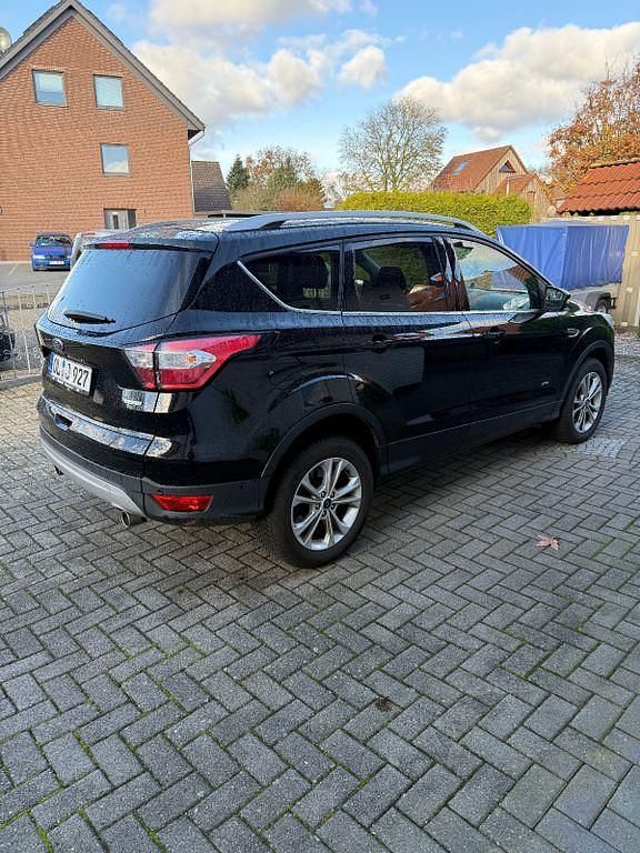 Schwarz Gebraucht 2019 Ford Kuga Titanium SUV | 13.500 € (Superpreis) - Bild 1/4