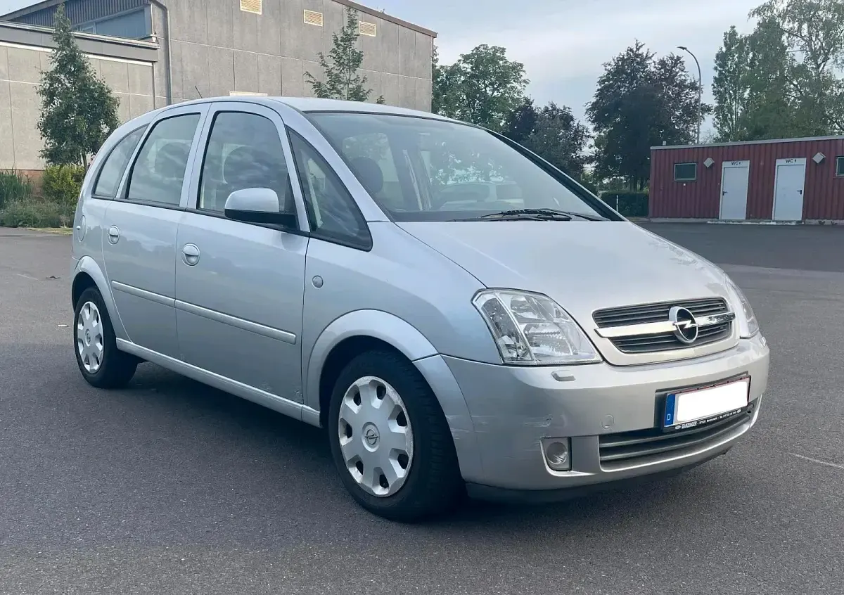 Gebraucht Opel Meriva 101 PS (74 kW) 2005 Silber Van / Kleinbus