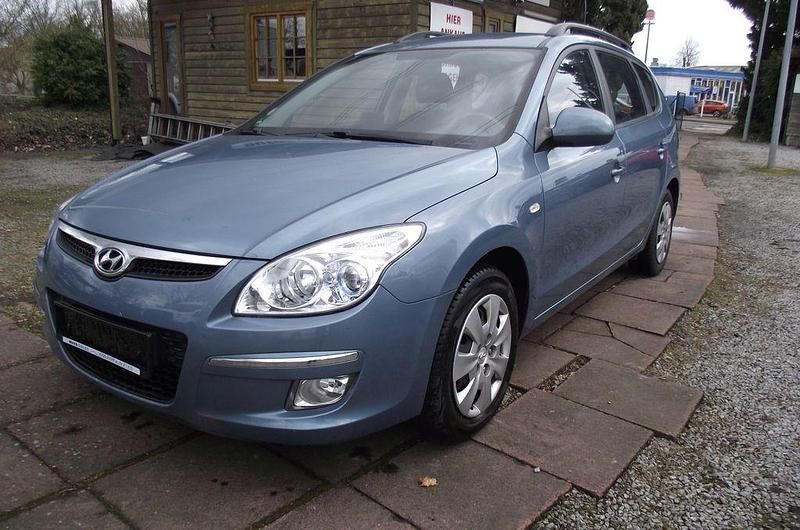 Gebraucht Hyundai i30 Classic 116 PS (85 kW) 2009 Other Kombi