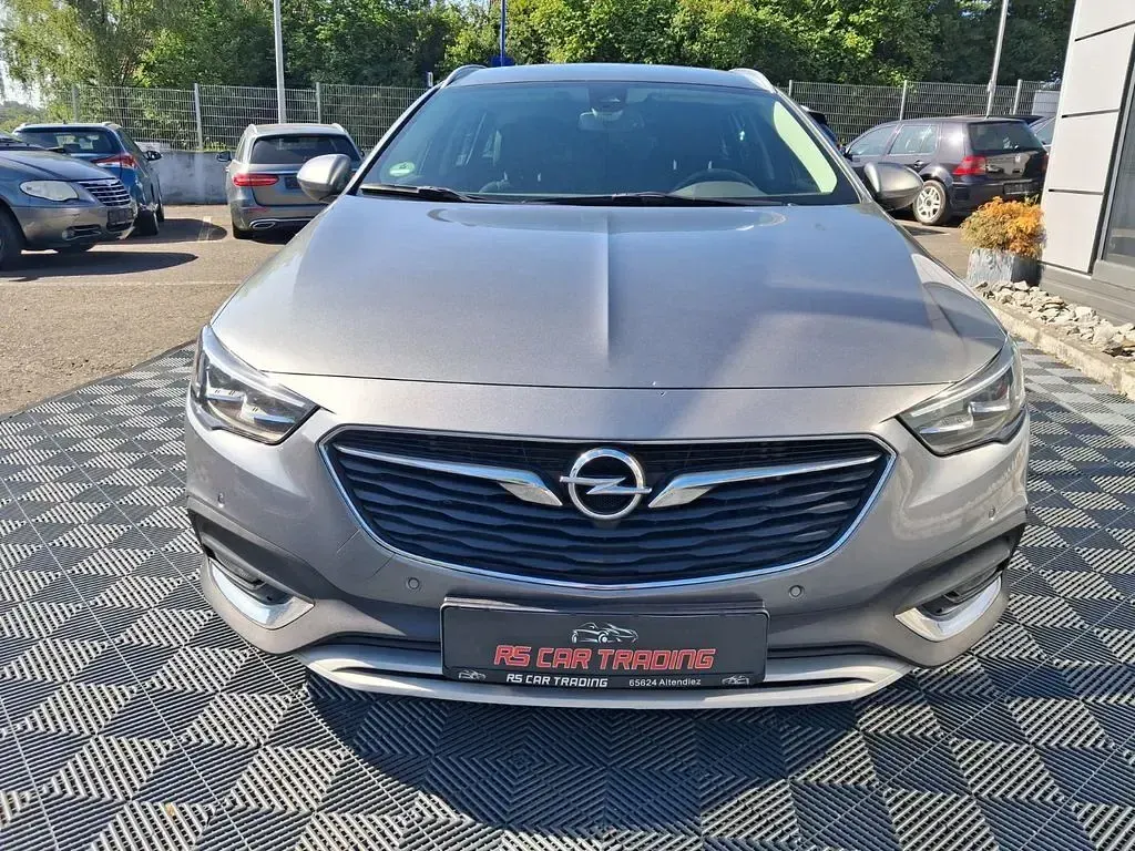 Gebraucht Opel Insignia Country Tourer Basis 209 PS (153 kW) 2019 Grau Kombi