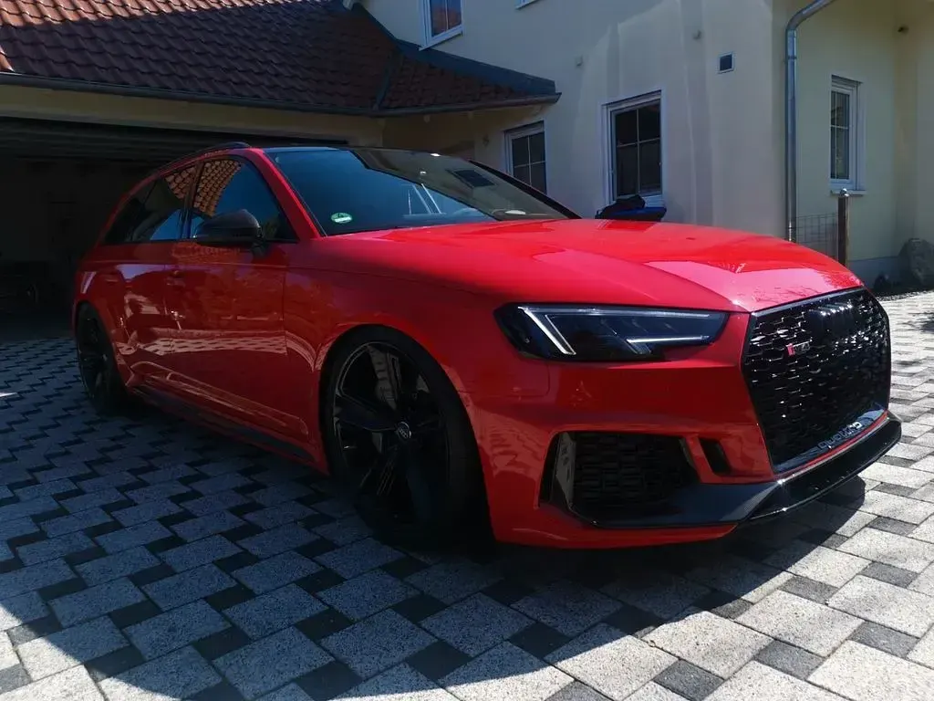 Używany Audi RS4 Sport 450 KM (330 kW) 2017 Czerwony Kombi