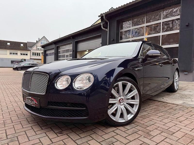 Gebraucht Bentley Flying Spur 507 PS (372 kW) 2015 Blau Limousine
