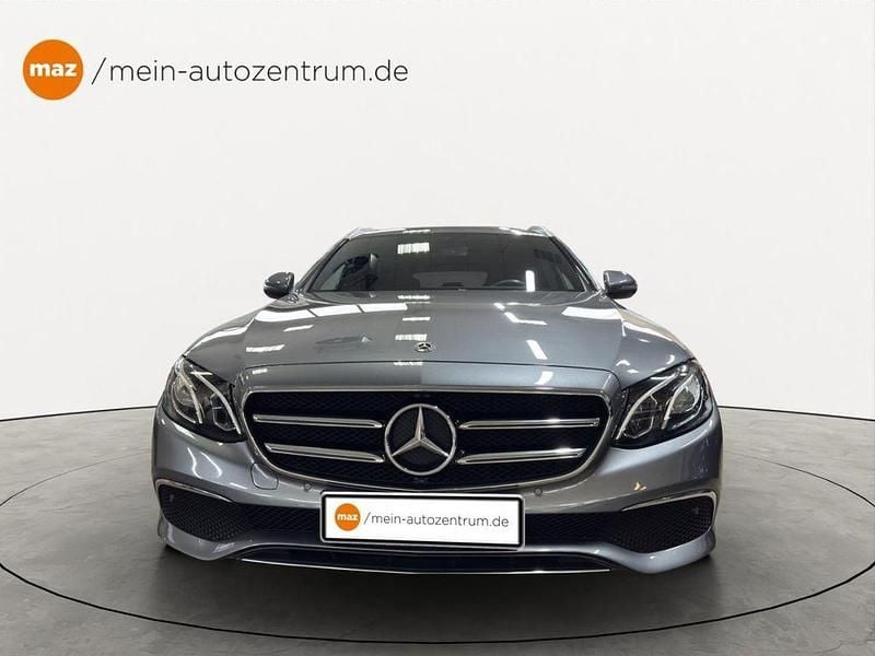 Gebraucht Mercedes E300 Edition 258 PS (189 kW) 2019 Selenitgrau  metalliclack Kombi