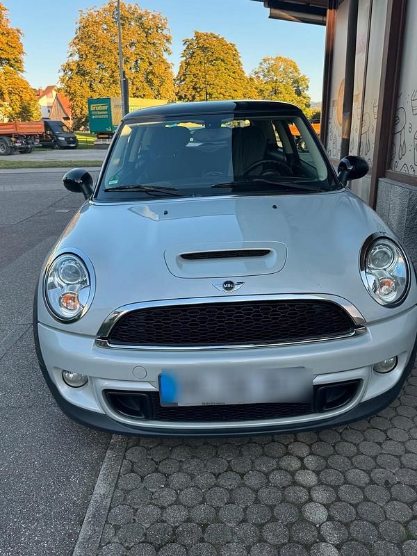 Weiß Gebraucht 2012 Mini Cooper SD Kleinwagen | 8.500 € (Fairer Preis) - Bild 1/4