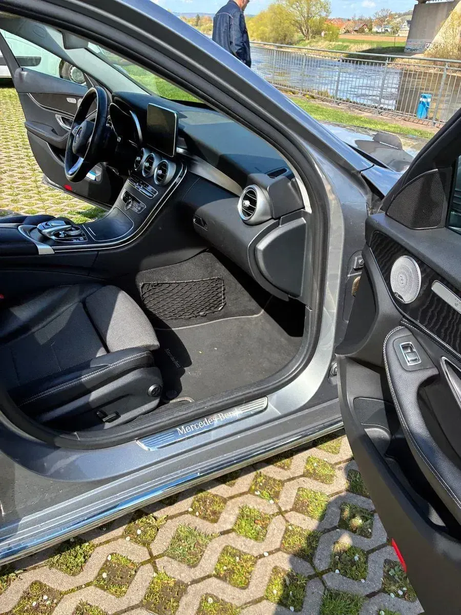 Gebraucht Mercedes C400 333 PS (244 kW) 2015 Silber Limousine