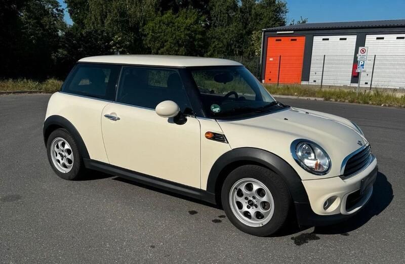 Weiß Gebraucht 2013 Mini One D Kleinwagen | 5.999 € (Fairer Preis) - Bild 1/4