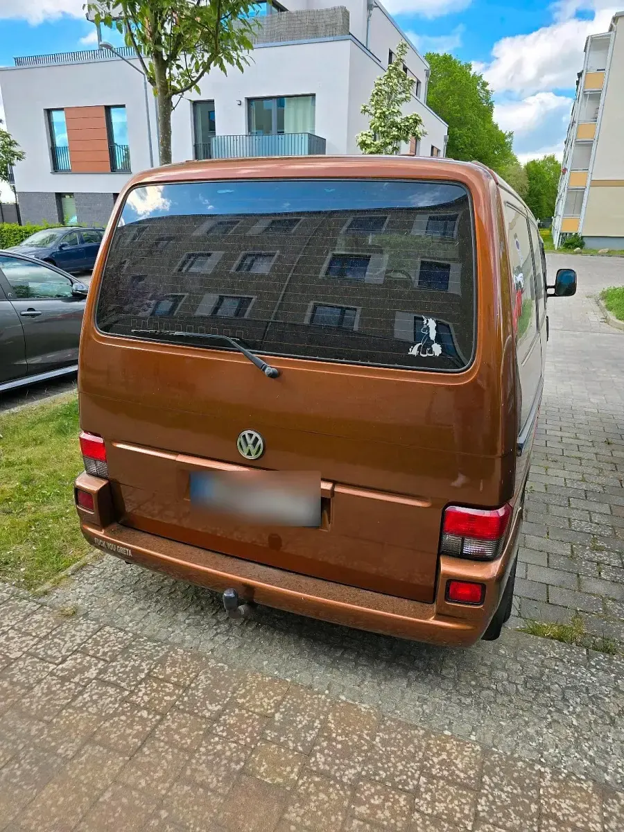 Gebraucht VW T4 102 PS (75 kW) 1998 Braun Van