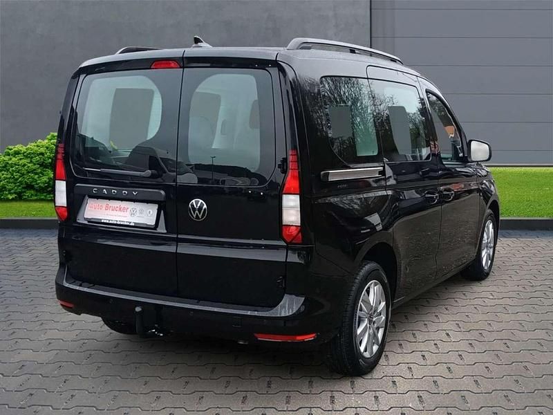 Neu VW Caddy Life 102 PS (75 kW) 2026 Deep black perleffekt Van / Kleinbus