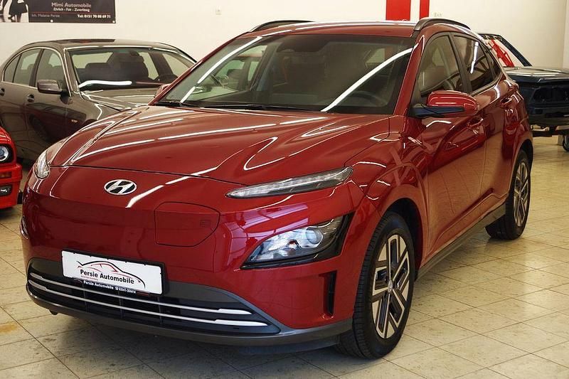 Sunset red Gebraucht 2021 Hyundai Kona Edition SUV | 17.700 € (Fairer Preis) - Bild 1/4